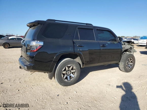 2022 Toyota 4Runner TRD Off Road with VIN JTEPU5JR6N6061382, listed as a Copart auction lot 43315275 with 73,195 mi miles and Salvage Title. Bid and sale history available at carsss.com. Image 3.
