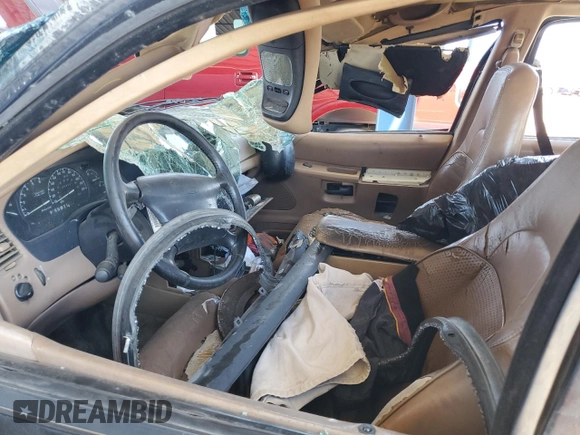 1996 Ford Explorer XLT z VIN 1FMDU32P7TZA99462, wystawiony jako Copart lot #67788154 z przebiegiem 195 839 mil mil oraz Szkoda całkowita • Salvage title. Historia ofert i sprzedaży dostępna na DreamBid. Obrazek 7.