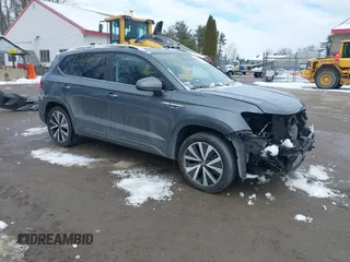 2023 Volkswagen Taos SE z VIN 3VVNX7B27PM312043, wystawiony jako IAAI lot #41478828 z przebiegiem 27 316 mil mil oraz . Historia ofert i sprzedaży dostępna na DreamBid. Obrazek 1.