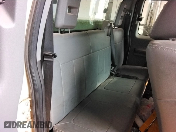 2011 Ford F-250 XL with VIN 1FT7X2B63BEB77171, listed as a IAAI auction lot 42677709 with 268,911 mi miles and . Bid and sale history available at DreamBid. Image 24.