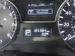 2013 Nissan Pathfinder SV with VIN 5N1AR2MMXDC611804, listed as a IAAI auction lot 41399219 with 185,384 mi miles. Bid and sale history available at carsss.com. Image 15.