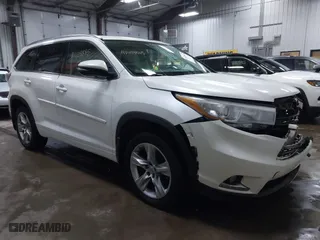 2015 Toyota Highlander Limited with VIN 5TDDKRFH5FS208314, listed as a IAAI auction lot 41409885 with 170,356 mi miles. Bid and sale history available at carsss.com. Image 1.