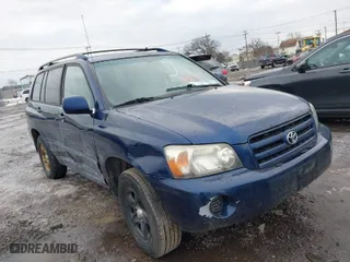 2005 Toyota Highlander with VIN JTEHD21A150036468, listed as a IAAI auction lot 41698605 with 181,680 mi miles. Bid and sale history available at carsss.com. Image 1.