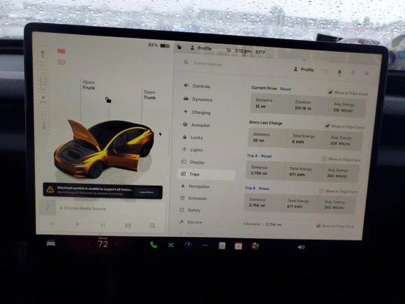 2024 Tesla Model 3 with VIN 5YJ3E1EA8RF842203, listed as a Copart auction lot 43854315 with 2,756 mi miles and Salvage Title. Bid and sale history available at carsss.com. Image 9.