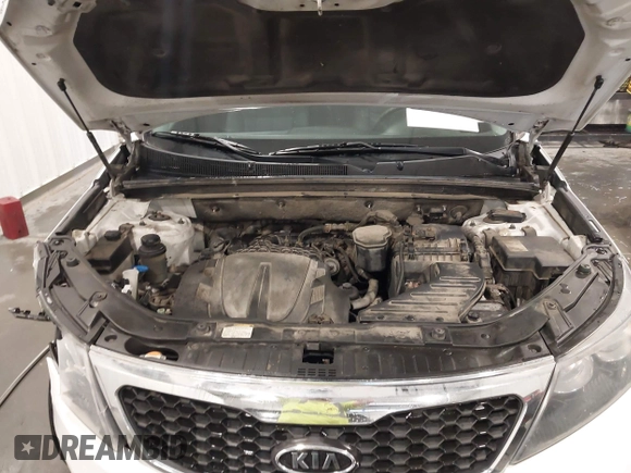 2013 Kia Sorento LX with VIN 5XYKTDA22DG310142, listed as a IAAI auction lot 41677417 with 234,661 mi miles. Bid and sale history available at carsss.com. Image 10.