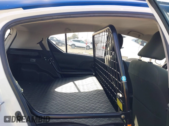 2018 Toyota Prius One with VIN JTDKDTB35J1599608, listed as a IAAI auction lot 42041924 with 89,156 mi miles and . Bid and sale history available at DreamBid. Image 8.