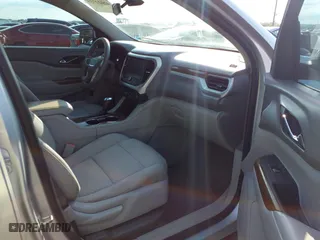 2017 GMC Acadia SLE with VIN 1GKKNKLA0HZ251705, listed as a IAAI auction lot 42022739 with 141,965 mi miles. Bid and sale history available at carsss.com. Image 5.
