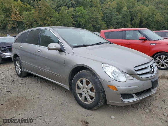 2007 Mercedes-Benz R-Class 3.5L with VIN 4JGCB65E47A049846, listed as a Copart auction lot 72993664 with 243,652 mi miles and Clean Title. Bid and sale history available at carsss.com. Image 4.