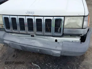 1998 Jeep Grand Cherokee Laredo с VIN 1J4GZ58S8WC372369, выставлен на аукционе IAAI как лот 42222447 с пробегом 223 748 миль миль и . История ставок и продаж доступна на DreamBid. Изображение 6.