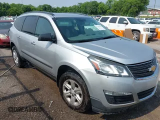2017 Chevrolet Traverse LS z VIN 1GNKRFED5HJ308887, wystawiony jako IAAI lot #42456036 z przebiegiem Nie podano mil oraz . Historia ofert i sprzedaży dostępna na DreamBid. Obrazek 1.