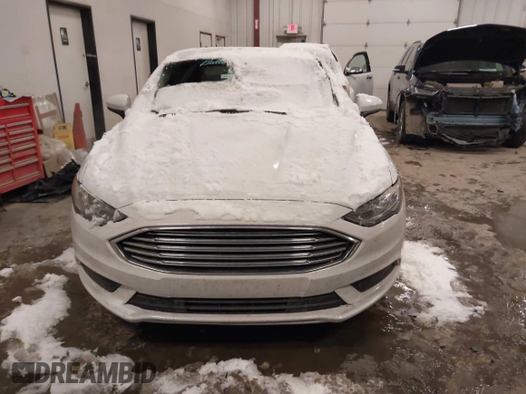 2017 Ford Fusion SE with VIN 3FA6P0H71HR346924, listed as a IAAI auction lot 41597931 with 132,267 mi miles. Bid and sale history available at carsss.com. Image 12.