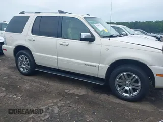 2008 Mercury Mountaineer Premier with VIN 4M2EU48898UJ01323, listed as a IAAI auction lot 39442831 with 156,293 mi miles. Bid and sale history available at carsss.com. Image 13.