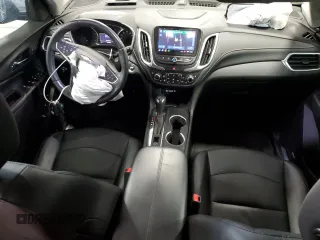 2020 Chevrolet Equinox Premier z VIN 2GNAXXEV0L6273682, wystawiony jako Copart lot #55155065 z przebiegiem 71 754 mil mil oraz Szkoda całkowita • Salvage title. Historia ofert i sprzedaży dostępna na DreamBid. Obrazek 8.