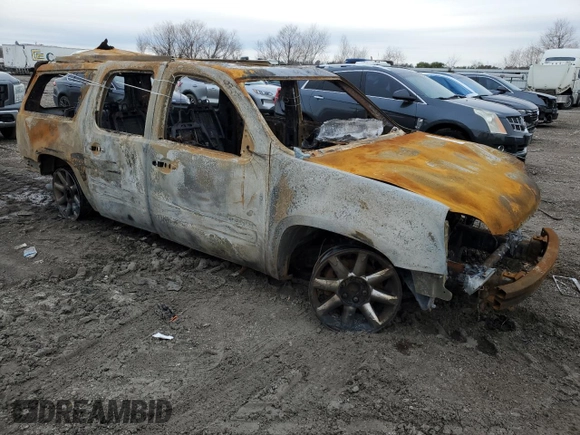 2010 GMC Yukon XL z VIN 1GKUCMEF0AR200343, wystawiony jako Copart lot #44949795 z przebiegiem Nie podano mil oraz Nie do naprawy. Historia ofert i sprzedaży dostępna na DreamBid. Obrazek 4.