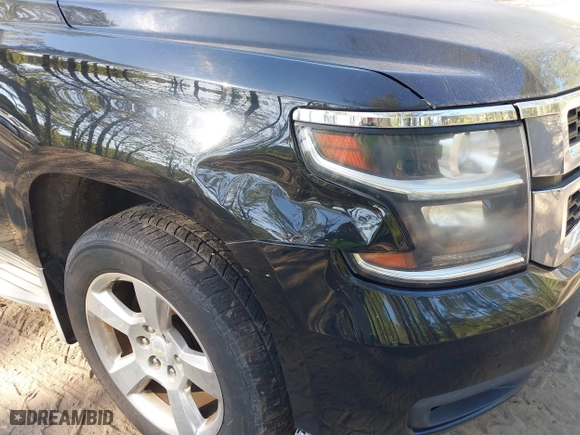 2015 Chevrolet Suburban LT with VIN 1GNSKJKC0FR238524, listed as a IAAI auction lot 42046889 with 179,676 mi miles. Bid and sale history available at carsss.com. Image 6.