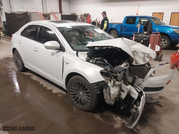 2012 Suzuki Kizashi SE with VIN JS2RF9A36C6101148, listed as a IAAI auction lot 41471932 with 88,493 mi miles. Bid and sale history available at carsss.com. Image 1.