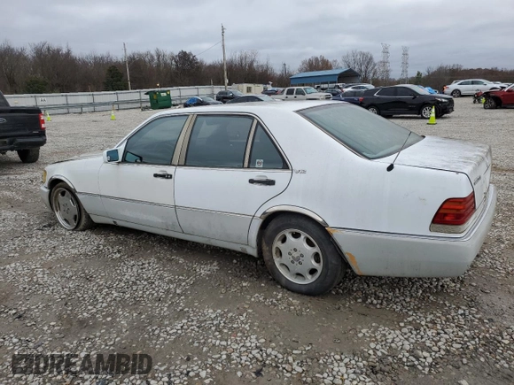 1992 Mercedes-Benz 560 with VIN WDBGA57E7NA068936, listed as a Copart auction lot 85746754 with 132,264 mi miles and Clean Title. Bid and sale history available at DreamBid. Image 2.