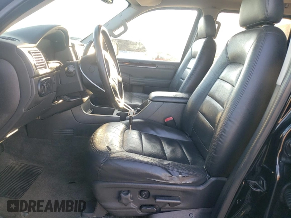 2003 Ford Explorer Limited с VIN 1FMDU75W83UA44235, выставлен на аукционе Copart как лот 82143684 с пробегом 215 664 миль миль и Списание • Salvage title. История ставок и продаж доступна на DreamBid. Изображение 7.