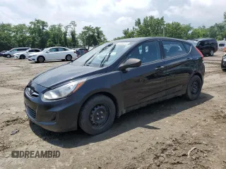2013 Hyundai Accent GS z VIN KMHCT5AE5DU061091, wystawiony jako Copart lot #60080575 z przebiegiem 238 798 mil mil oraz Czysty tytuł • Clean title. Historia ofert i sprzedaży dostępna na DreamBid. Obrazek 1.