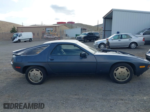 1982 Porsche 928 z VIN WP0JA0926CS821506, wystawiony jako IAAI lot #41903954 z przebiegiem 64 814 mil mil oraz . Historia ofert i sprzedaży dostępna na DreamBid. Obrazek 13.