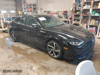 2022 Hyundai Sonata SEL Plus with VIN 5NPEJ4J21NH137324, listed as a IAAI auction lot 41611317 with 30,913 mi miles. Bid and sale history available at carsss.com. Image 1.