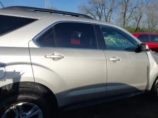 2015 Chevrolet Equinox LT z VIN 2GNALBEK5F1130975, wystawiony jako IAAI lot #42097235 z przebiegiem 98 715 mil mil oraz . Historia ofert i sprzedaży dostępna na DreamBid. Obrazek 13.