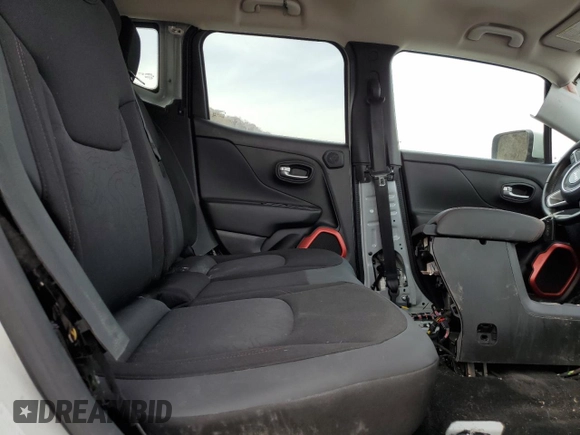 2015 Jeep Renegade Trailhawk with VIN ZACCJBCT0FPB53582, listed as a Copart auction lot 53360135 with Not Provided miles and Salvage Title. Bid and sale history available at DreamBid. Image 11.