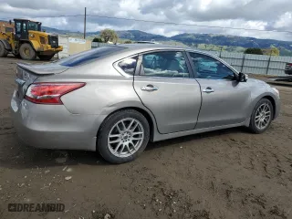 2013 Nissan Altima 2.5 SV with VIN 1N4AL3AP5DN583415, listed as a Copart auction lot 47461345 with 41,900 mi miles and Salvage Title. Bid and sale history available at carsss.com. Image 3.