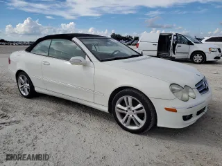 2008 Mercedes-Benz CLK-Class 3.5L with VIN WDBTK56F78F251122, listed as a Copart auction lot 73884774 with 80,444 mi miles and Salvage Title. Bid and sale history available at carsss.com. Image 4.