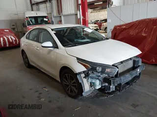 2022 Kia Forte LXS z VIN 3KPF24AD0NE456236, wystawiony jako IAAI lot #41960165 z przebiegiem 47 018 mil mil oraz . Historia ofert i sprzedaży dostępna na DreamBid. Obrazek 1.