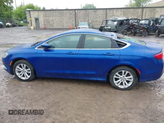 2015 Chrysler 200 Limited z VIN 1C3CCCAB8FN666691, wystawiony jako IAAI lot #42332599 z przebiegiem 101 480 mil mil oraz . Historia ofert i sprzedaży dostępna na DreamBid. Obrazek 14.