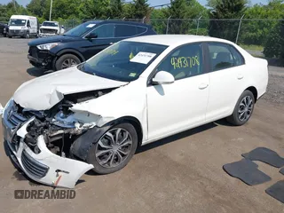 2008 Volkswagen Jetta S with VIN 3VWJZ71K08M131499, listed as a IAAI auction lot 42431708 with 90,512 mi miles and . Bid and sale history available at DreamBid. Image 17.