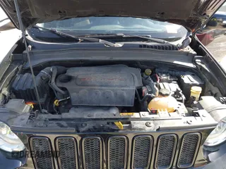 2017 Jeep Renegade Latitude with VIN ZACCJABB8HPF19043, listed as a IAAI auction lot 41741650 with 155,260 mi miles and . Bid and sale history available at DreamBid. Image 10.