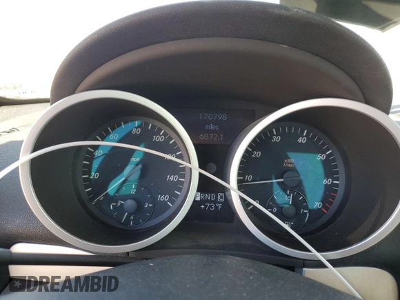 2005 Mercedes-Benz SLK 230/320 with VIN WDBWK56F05F043625, listed as a Copart auction lot 55623625 with 170,798 mi miles and Salvage title. Bid and sale history available at DreamBid. Image 9.