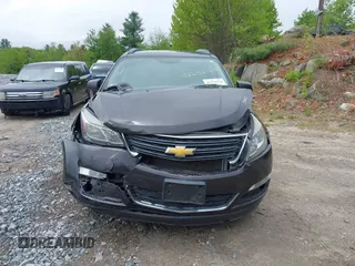 2015 Chevrolet Traverse LS z VIN 1GNKVFED2FJ133054, wystawiony jako IAAI lot #42252164 z przebiegiem 72 981 mil mil oraz . Historia ofert i sprzedaży dostępna na DreamBid. Obrazek 12.
