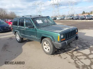 2000 Jeep Cherokee Classic with VIN 1J4FF58S6YL105920, listed as a IAAI auction lot 41497047 with 192,410 mi miles. Bid and sale history available at carsss.com. Image 1.