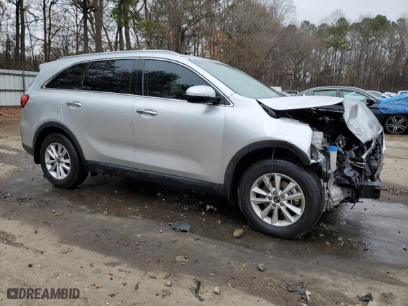 2019 Kia Sorento L with VIN 5XYPG4A30KG476725, listed as a Copart auction lot 86330844 with 61,091 mi miles and Salvage Title. Bid and sale history available at carsss.com. Image 4.