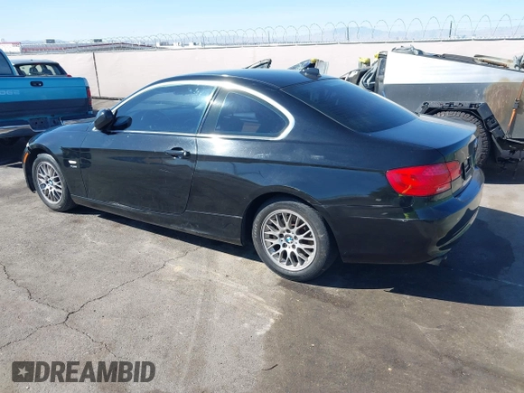 2011 BMW 3 Series 328i xDrive with VIN WBAKF5C58BE654906, listed as a IAAI auction lot 41725240 with 123,743 mi miles. Bid and sale history available at carsss.com. Image 3.