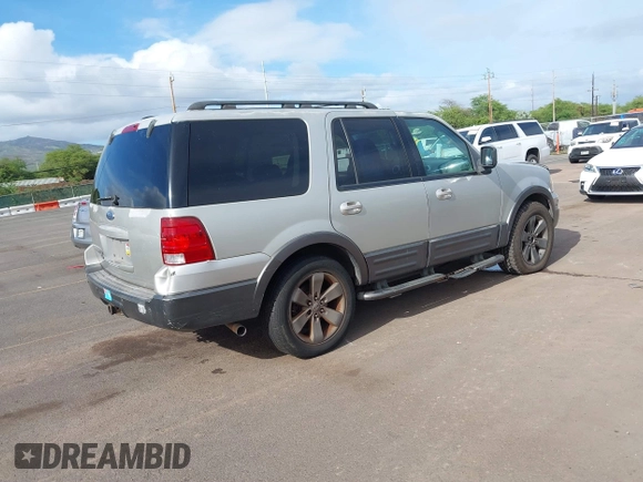 2006 Ford Expedition Special Service z VIN 1FMFU15506LA14718, wystawiony jako IAAI lot #41838659 z przebiegiem 117 497 mil mil oraz . Historia ofert i sprzedaży dostępna na DreamBid. Obrazek 4.