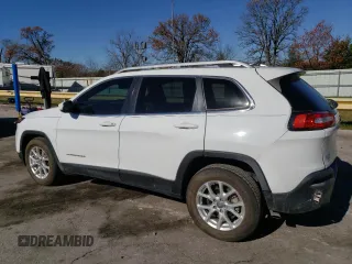 2016 Jeep Cherokee Altitude with VIN 1C4PJLCB7GW135235, listed as a Copart auction lot 80892474 with 201,458 mi miles and Salvage Title. Bid and sale history available at carsss.com. Image 2.