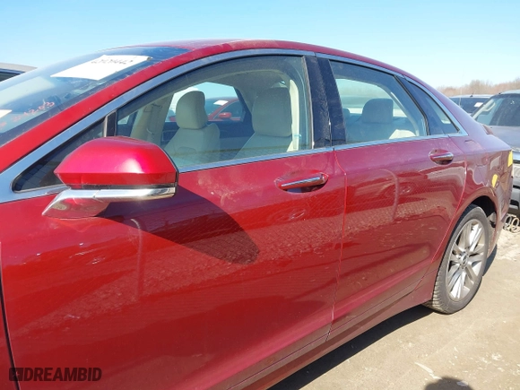 2013 Lincoln MKZ with VIN 3LN6L2G92DR825914, listed as a IAAI auction lot 42020442 with 120,558 mi miles. Bid and sale history available at carsss.com. Image 14.