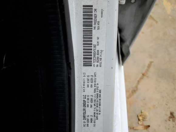 2013 Chrysler 200 LX with VIN 1C3CCBAB9DN761882, listed as a Copart auction lot 85113374 with 164,102 mi miles and Salvage Title. Bid and sale history available at carsss.com. Image 14.