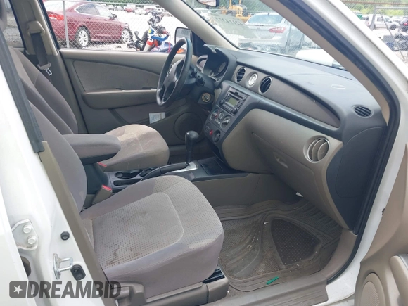 2005 Mitsubishi Outlander XLS with VIN JA4LX41F95U031468, listed as a IAAI auction lot 42114377 with 172,413 mi miles. Bid and sale history available at carsss.com. Image 5.
