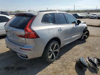 2023 Volvo XC60 Recharge Plug-In Hybrid Ultimate Dark Theme with VIN YV4H60DX4P1339368, listed as a Copart auction lot 83146674 with 0 mi miles and Salvage Title. Bid and sale history available at carsss.com. Image 3.