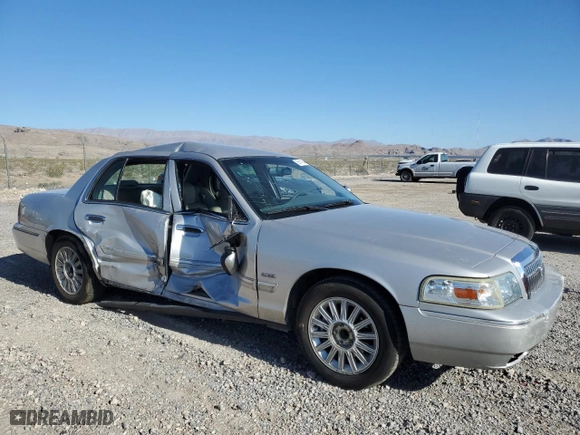 2009 Mercury Grand Marquis LS with VIN 2MEHM75V19X635388, listed as a Copart auction lot 68141384 with 68,786 mi miles and Salvage Title. Bid and sale history available at carsss.com. Image 4.