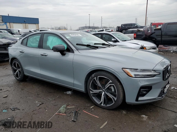 2024 Volvo S60 Plus Dark Theme with VIN 7JRL12FL6RG281072, listed as a Copart auction lot 42954535 with 36,776 mi miles and Clean title. Bid and sale history available at DreamBid. Image 4.
