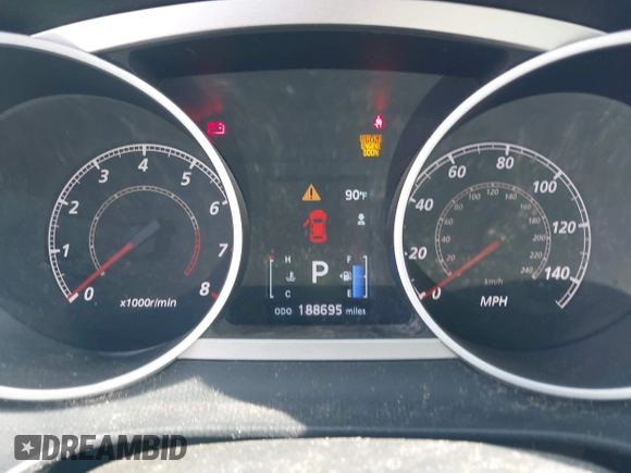 2011 Mitsubishi Outlander SE z VIN JA4AS3AWXBU022418, wystawiony jako IAAI lot #40025021 z przebiegiem 188 695 mil mil oraz . Historia ofert i sprzedaży dostępna na DreamBid. Obrazek 7.
