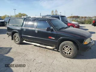 2003 GMC Sonoma SLS with VIN 1GTDT13X43K101767, listed as a Copart auction lot 76805334 with 248,776 mi miles and Salvage Title. Bid and sale history available at carsss.com. Image 4.