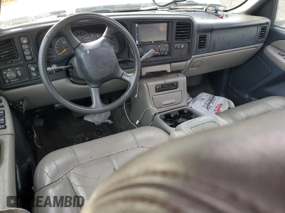2000 Chevrolet Suburban LS with VIN 3GNFK16T8YG126021, listed as a Copart auction lot 41543485 with Not provided miles and Non repairable. Bid and sale history available at DreamBid. Image 8.