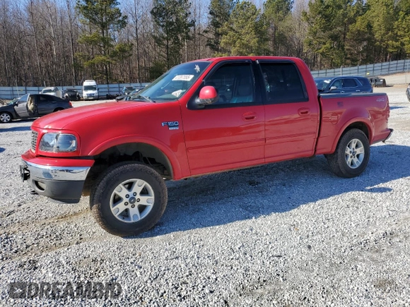 2002 Ford F-150 XLT with VIN 1FTRW08L92KD88745, listed as a Copart auction lot 41397555 with 211,116 mi miles and Salvage Title. Bid and sale history available at carsss.com. Image 1.